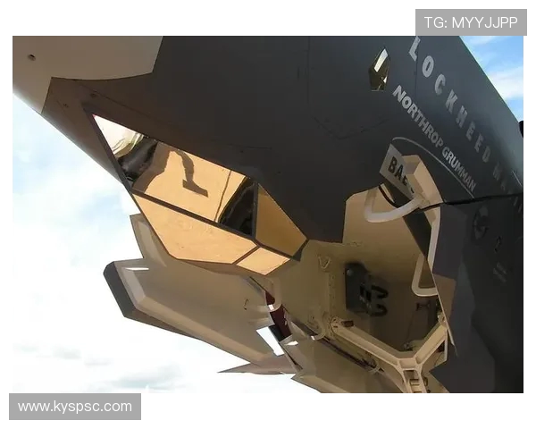 战斗机红外探测系统的灵敏度分析 战斗机红外探测系统的灵敏度分析